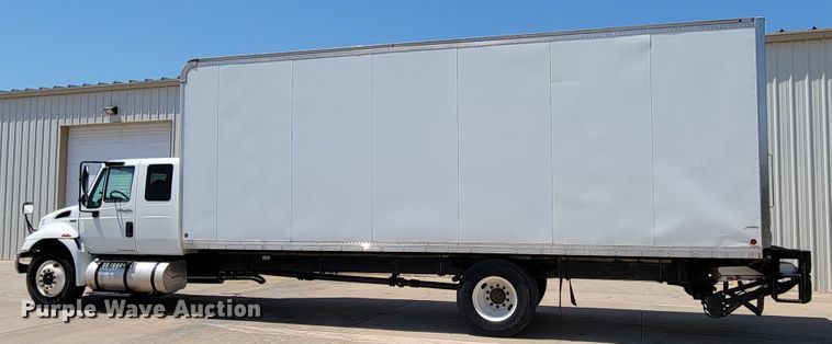 image for item DM2400 2012 International DuraStar 4300  box truck