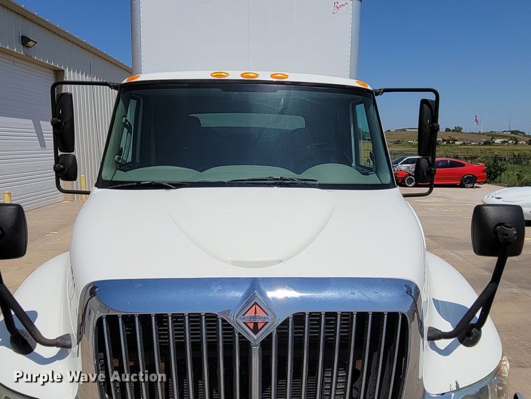 image for item DM2400 2012 International DuraStar 4300  box truck