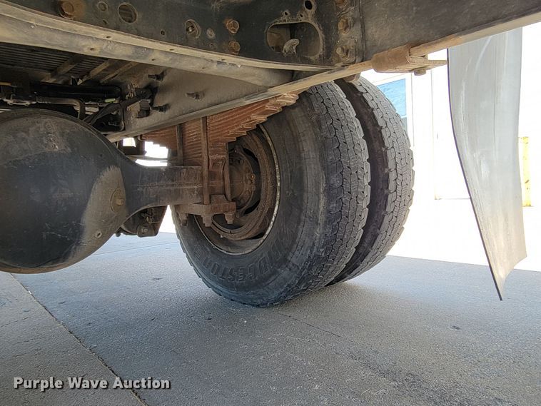 image for item DM2400 2012 International DuraStar 4300  box truck