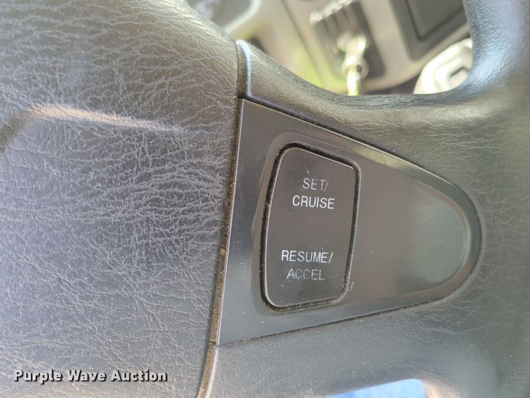 image for item DM2400 2012 International DuraStar 4300  box truck