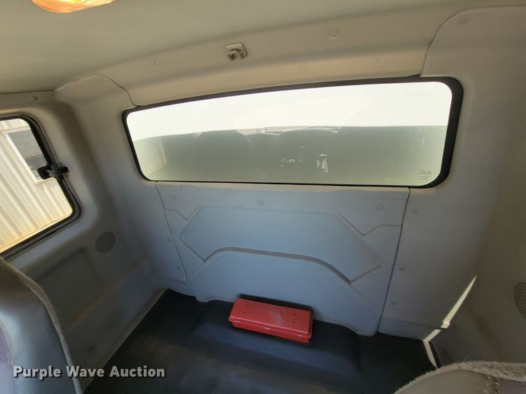 image for item DM2400 2012 International DuraStar 4300  box truck