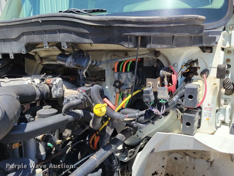 image for item DM2400 2012 International DuraStar 4300  box truck