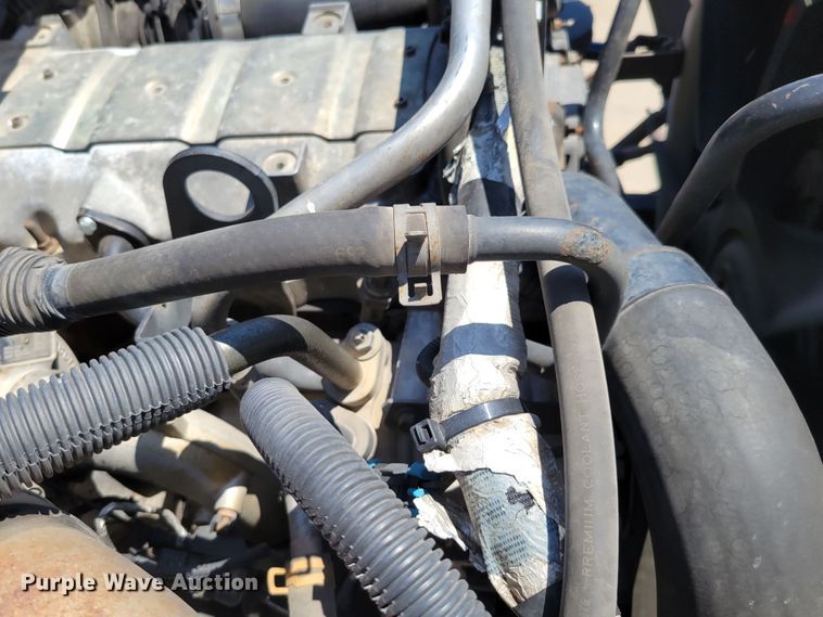 image for item DM2400 2012 International DuraStar 4300  box truck