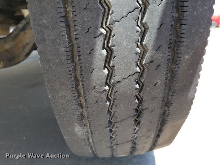 image for item DM2400 2012 International DuraStar 4300  box truck