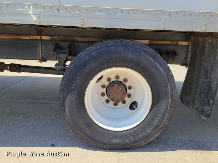 image for item DM2400 2012 International DuraStar 4300  box truck