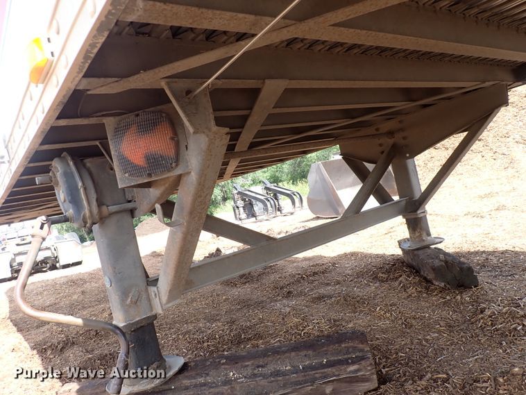 image for item DN0474 2006 Wilkens  walking floor trailer