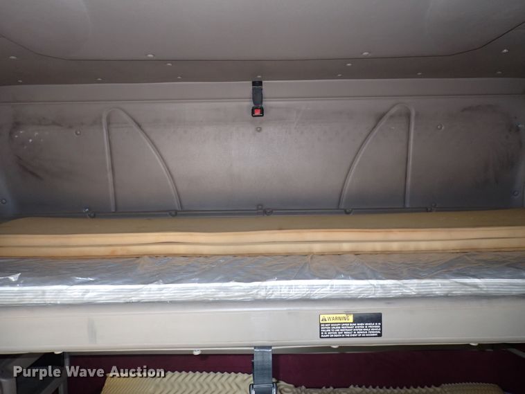 image for item DN0481 2005 International 9400i  semi truck