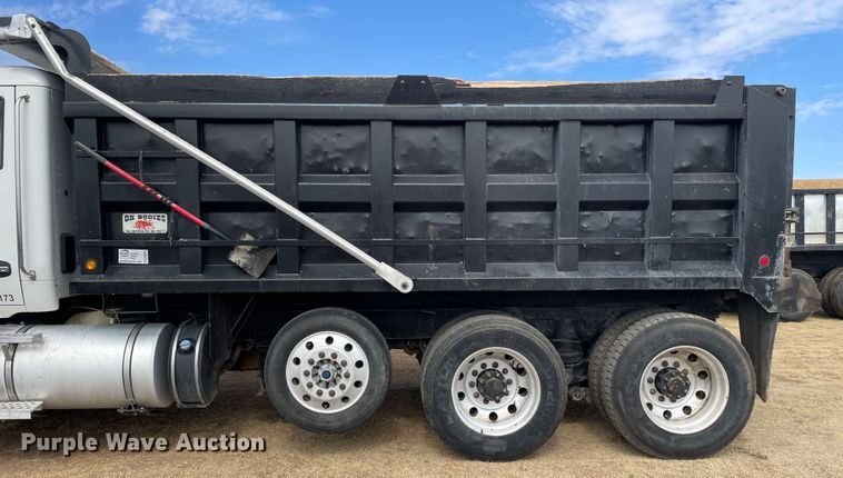 image for item DN5016 2016 Kenworth T880  dump truck