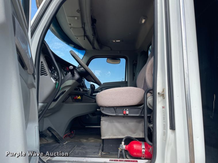 image for item DN5016 2016 Kenworth T880  dump truck