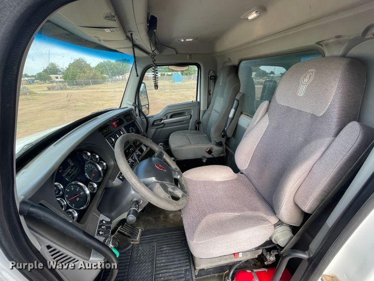 image for item DN5016 2016 Kenworth T880  dump truck