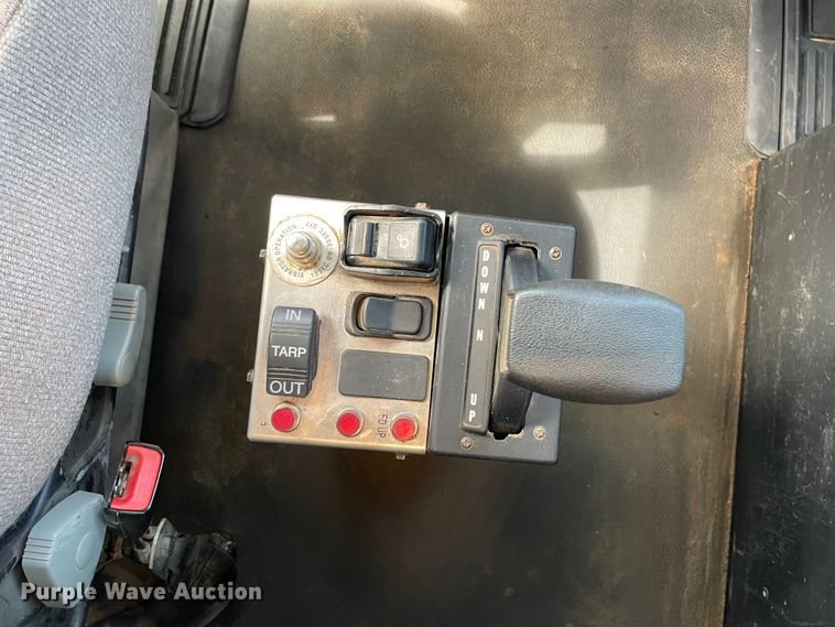 image for item DN5016 2016 Kenworth T880  dump truck