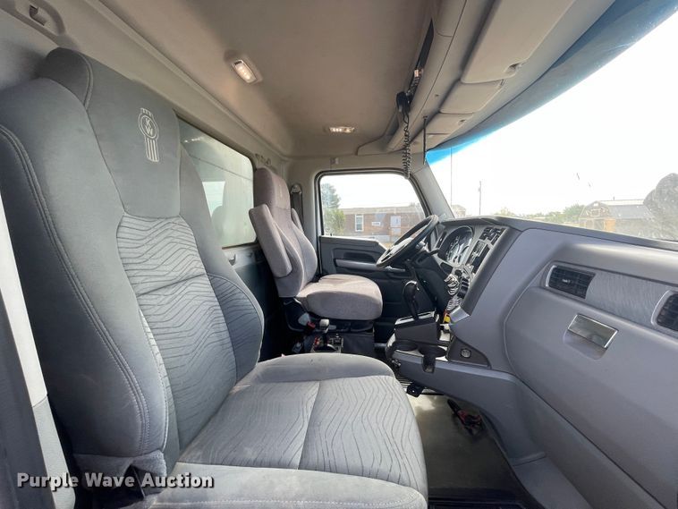 image for item DN5016 2016 Kenworth T880  dump truck