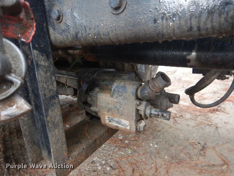 image for item DO1445 1984 Kenworth W900  semi truck