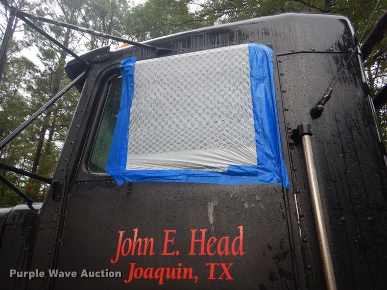 image for item DO1445 1984 Kenworth W900  semi truck