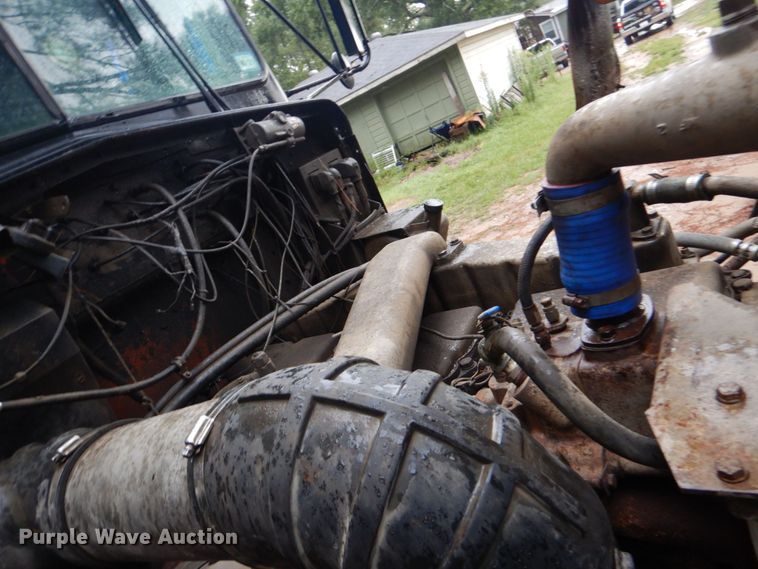 image for item DO1445 1984 Kenworth W900  semi truck