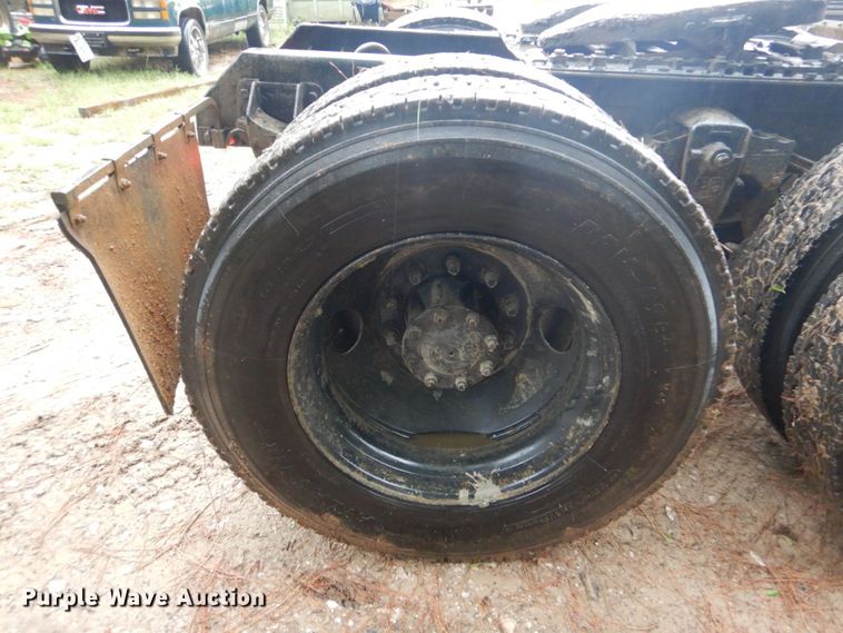 image for item DO1445 1984 Kenworth W900  semi truck