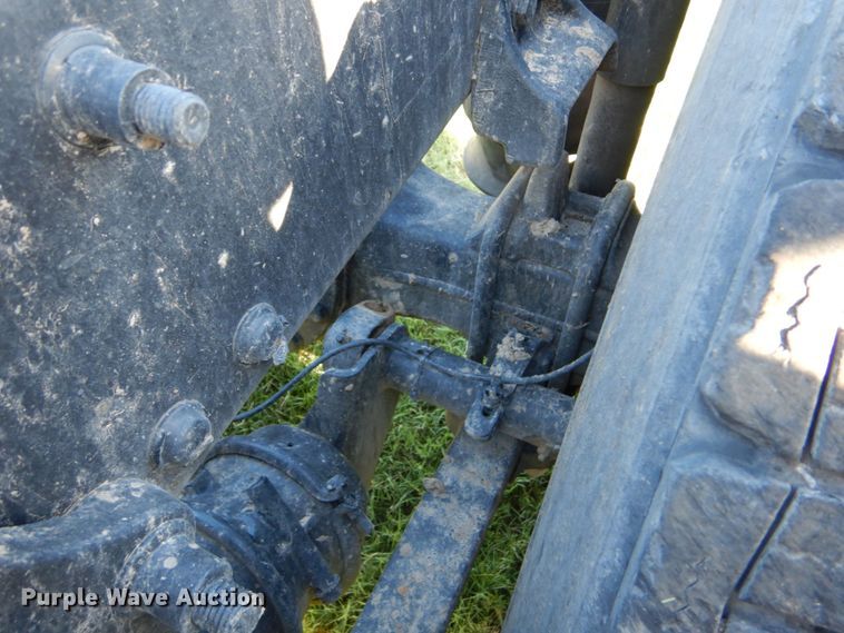 image for item DO1447 2013 Freightliner Cascadia  semi truck