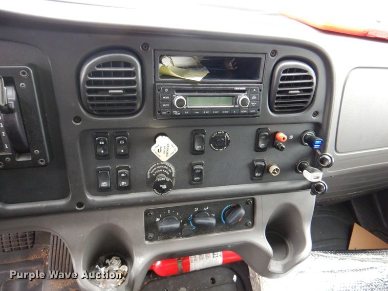 image for item DP4340 2012 Freightliner M2  box truck