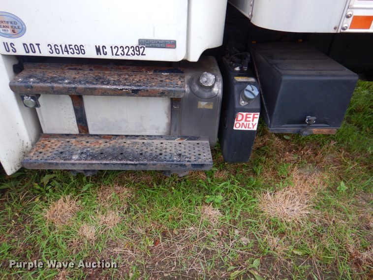 image for item DP4340 2012 Freightliner M2  box truck