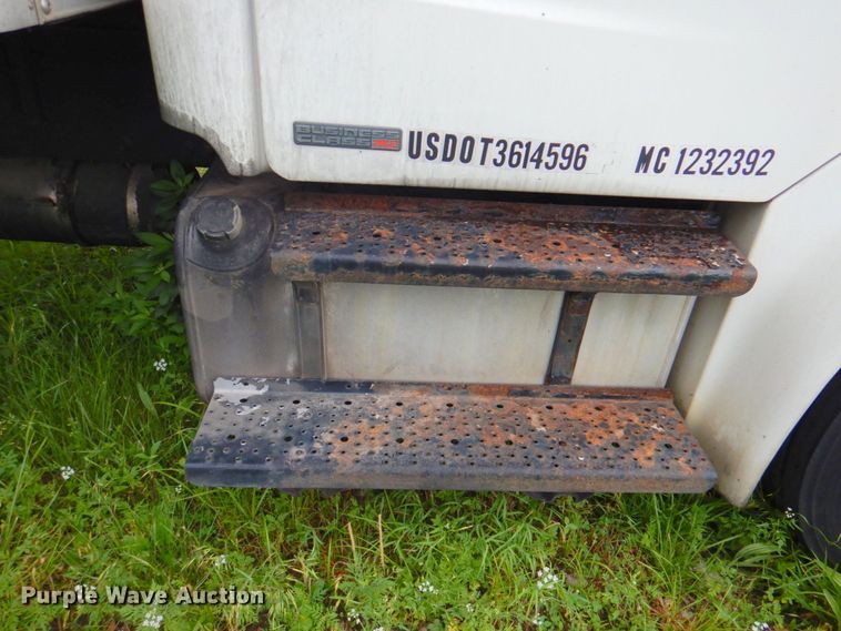 image for item DP4340 2012 Freightliner M2  box truck