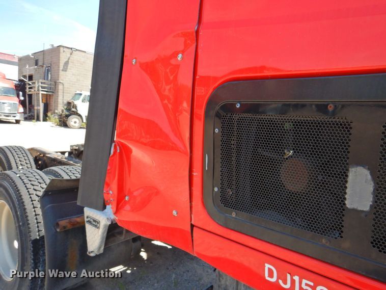 image for item DP4412 2013 International ProStar 122  semi truck