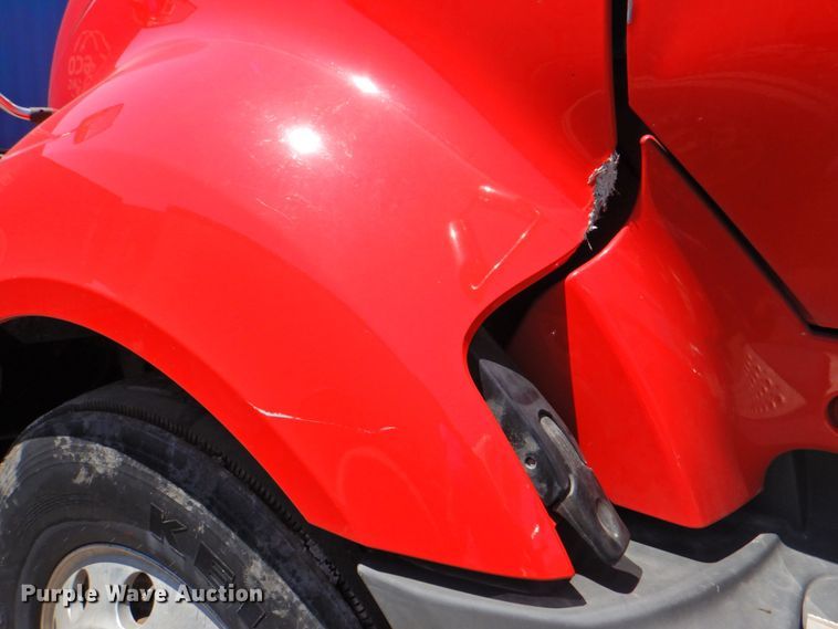 image for item DP4412 2013 International ProStar 122  semi truck