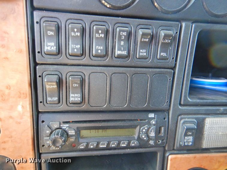 image for item DP4412 2013 International ProStar 122  semi truck