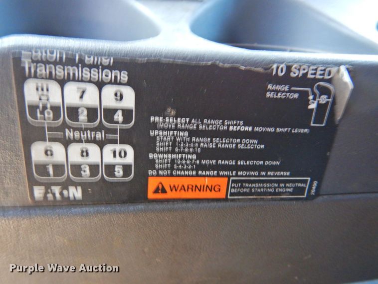 image for item DP4412 2013 International ProStar 122  semi truck