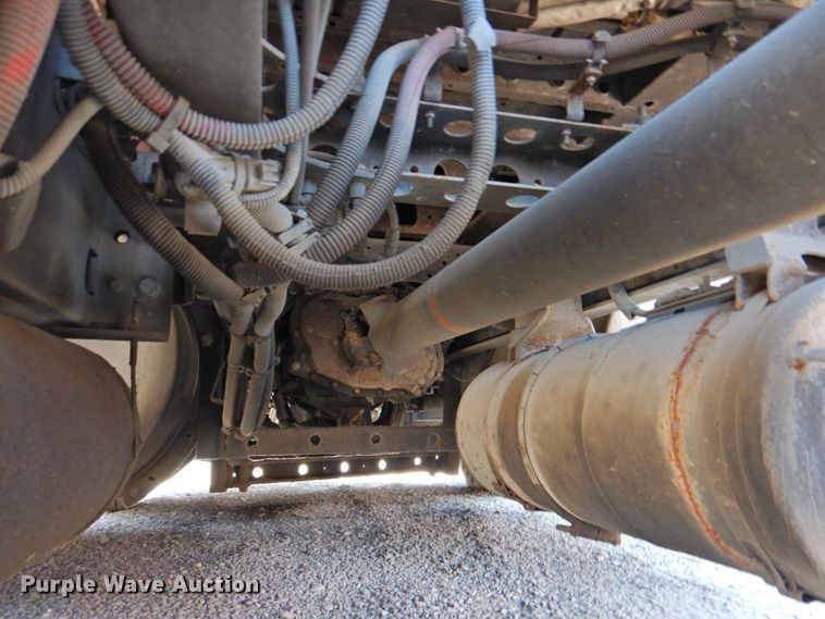 image for item DP4412 2013 International ProStar 122  semi truck