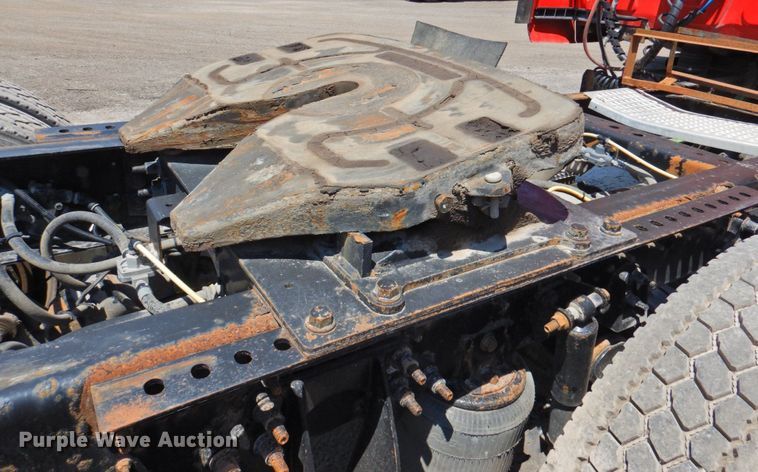 image for item DP4412 2013 International ProStar 122  semi truck