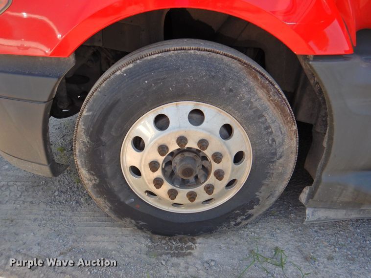 image for item DP4412 2013 International ProStar 122  semi truck