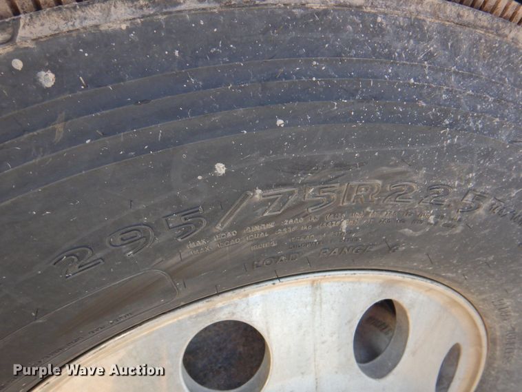 image for item DP4412 2013 International ProStar 122  semi truck