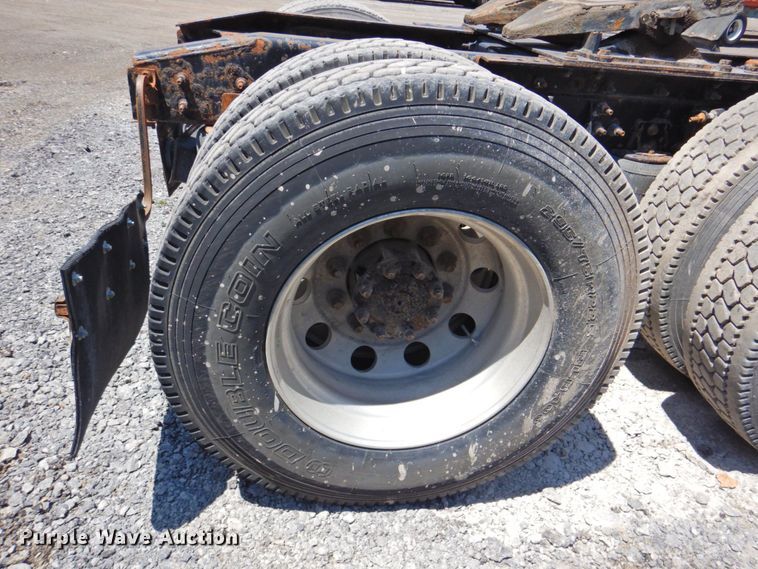 image for item DP4412 2013 International ProStar 122  semi truck