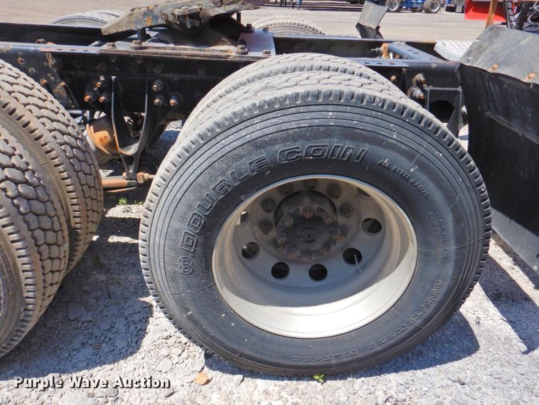 image for item DP4412 2013 International ProStar 122  semi truck