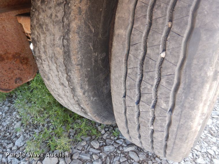 image for item DP5626 1988 Great Dane GPD-248  drop deck trailer