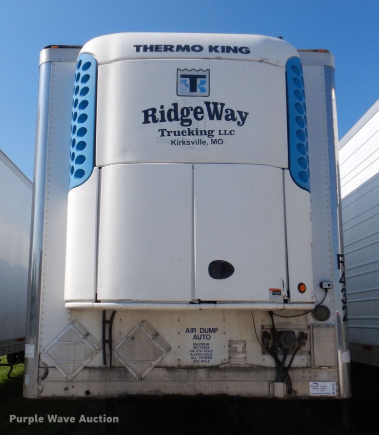 image for item DP5628 2004 Utility  refrigerated van trailer