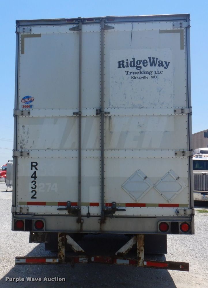 image for item DP5628 2004 Utility  refrigerated van trailer