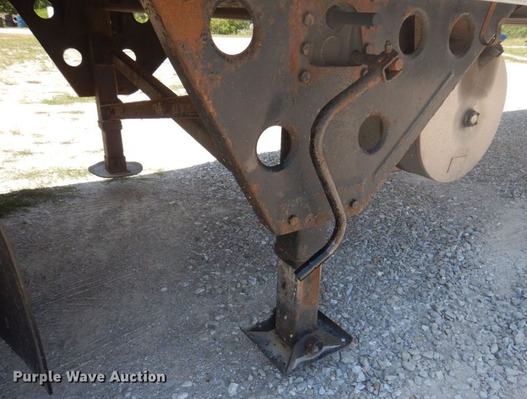 image for item DP5628 2004 Utility  refrigerated van trailer