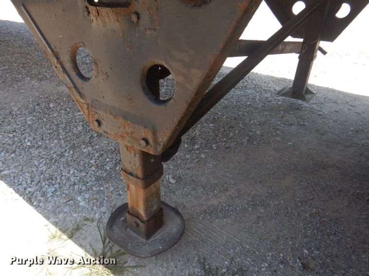 image for item DP5628 2004 Utility  refrigerated van trailer