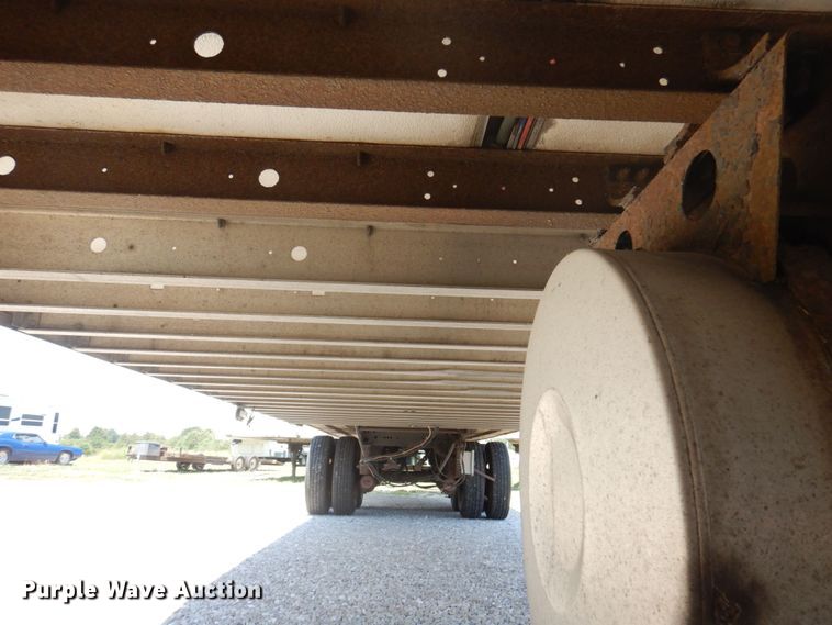 image for item DP5628 2004 Utility  refrigerated van trailer