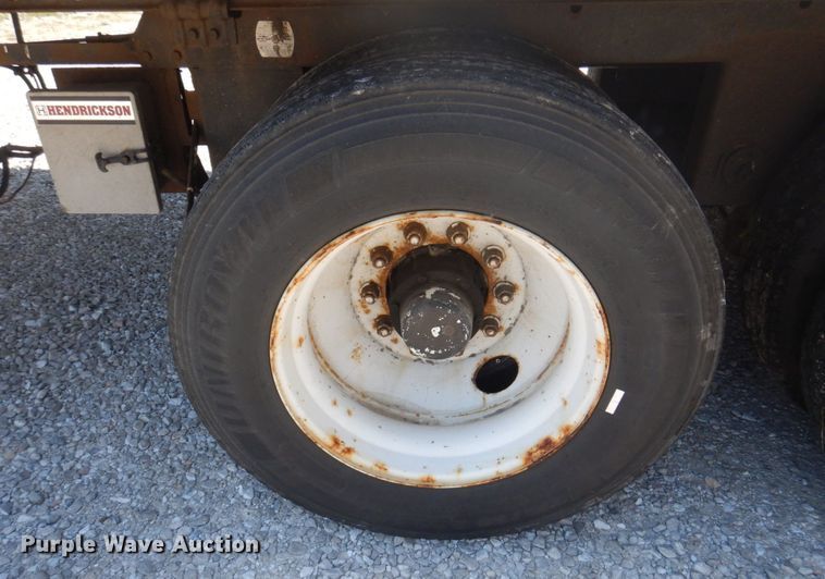 image for item DP5628 2004 Utility  refrigerated van trailer