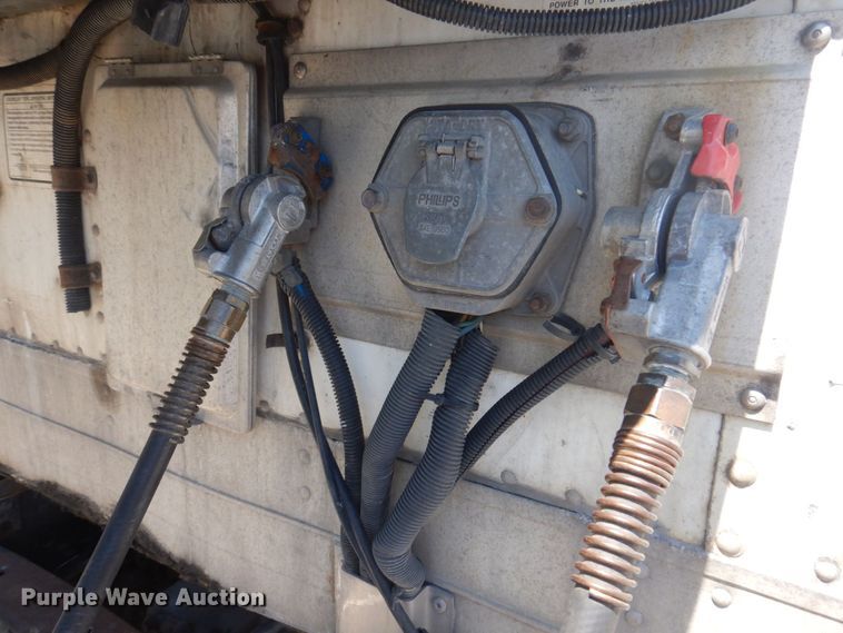 image for item DP5629 2005 Utility  refrigerated van trailer