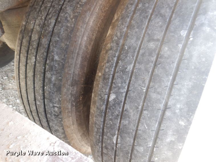 image for item DP5629 2005 Utility  refrigerated van trailer