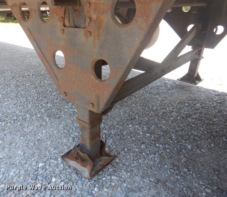 image for item DP5632 2004 Utility  refrigerated van trailer