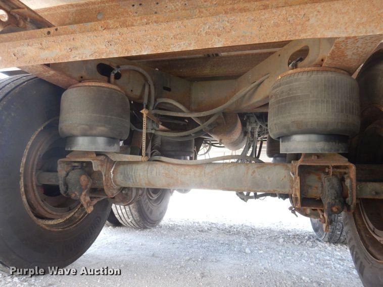 image for item DP5632 2004 Utility  refrigerated van trailer