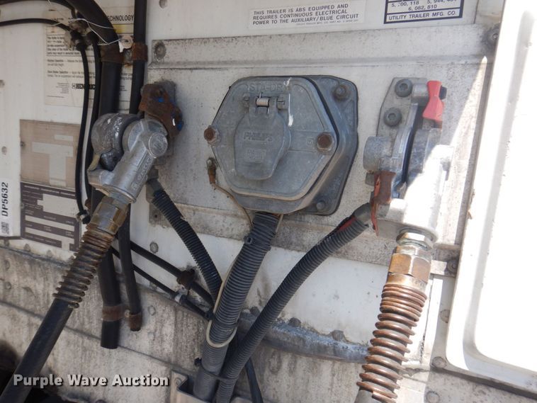 image for item DP5632 2004 Utility  refrigerated van trailer