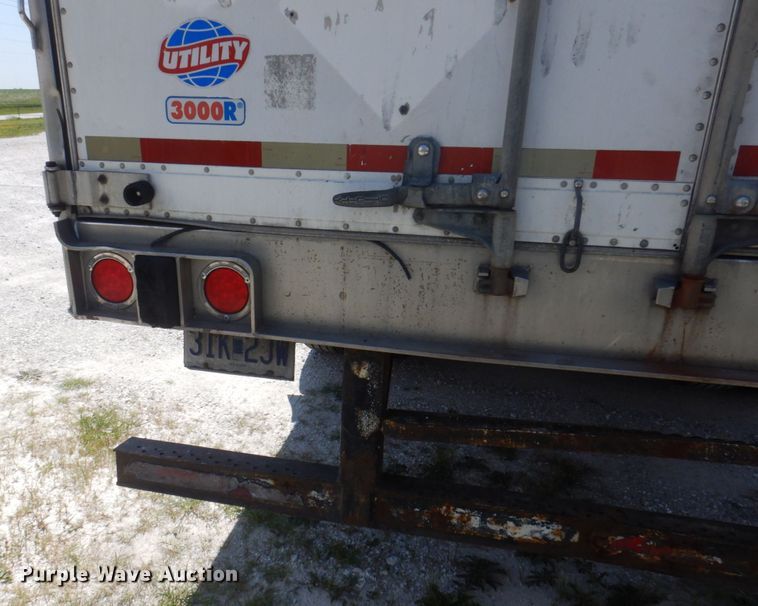 image for item DP5632 2004 Utility  refrigerated van trailer