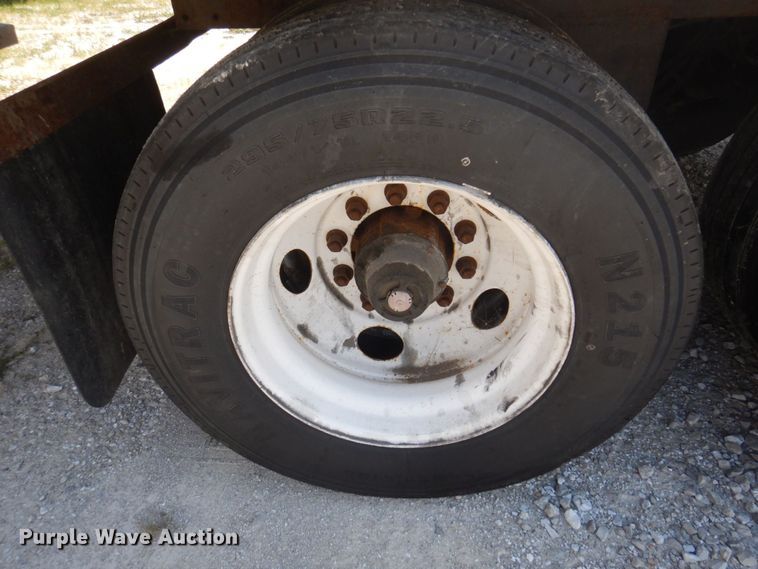 image for item DP5632 2004 Utility  refrigerated van trailer