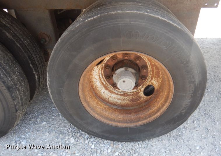 image for item DP5632 2004 Utility  refrigerated van trailer