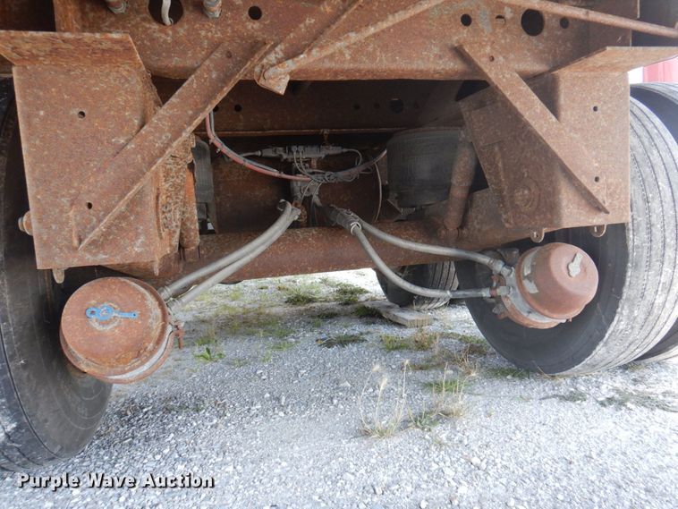 image for item DP5633 2006 Trailmobile  dry van trailer